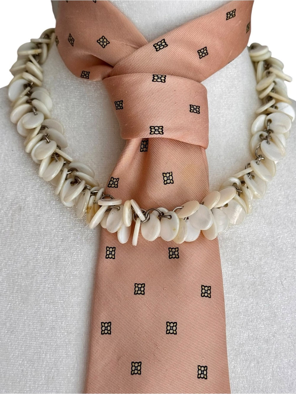 Vintage Off-White Shell Disc Choker Necklace – Natural Organic Beach Jewelry